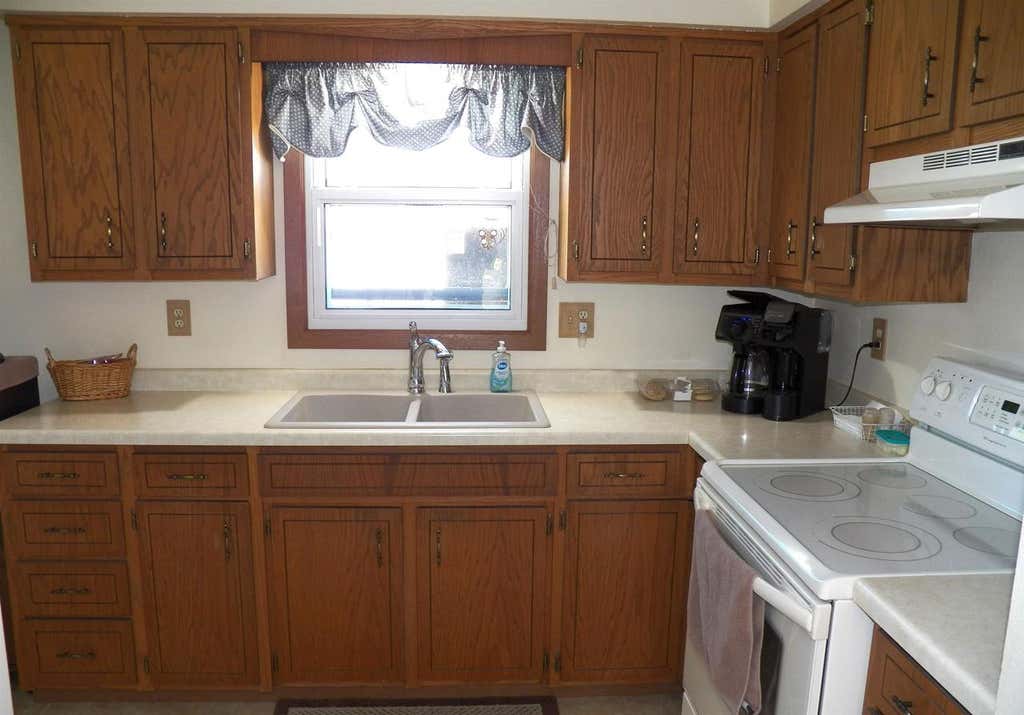 Photo of 941 S 41st STREET, Manitowoc, WI 54220 (MLS # 50327121)