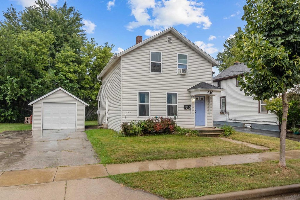 Photo of 616 N Division STREET, Appleton, WI 54911 (MLS # 50334061)