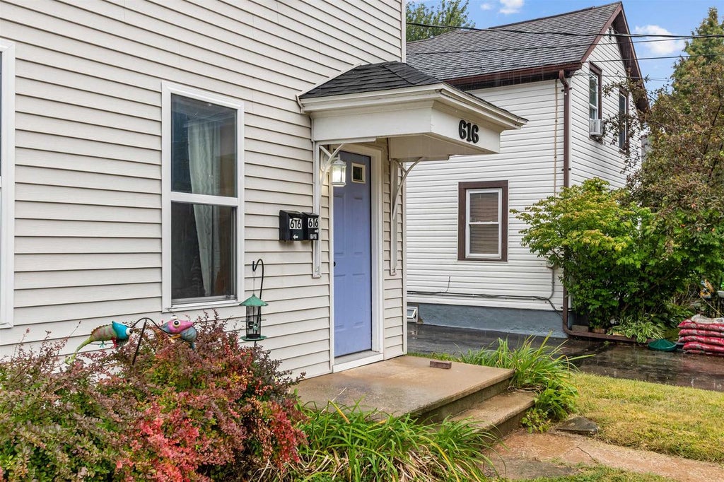 Photo of 616 N Division STREET, Appleton, WI 54911 (MLS # 50334061)