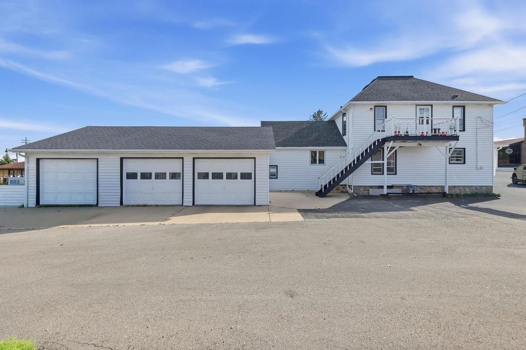 Photo of 113-115 S Beebe STREET, Marshall, WI 53559 (MLS # 2025238)