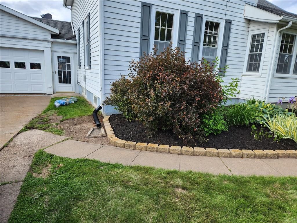 Photo of 127 W Lincoln AVENUE, Fall Creek, WI 54742 (MLS # 1598027)