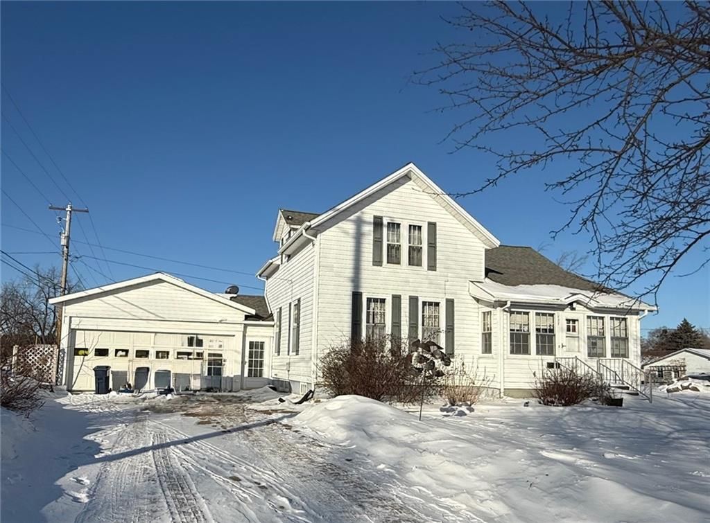 Photo of 127 W Lincoln AVENUE, Fall Creek, WI 54742 (MLS # 1598027)