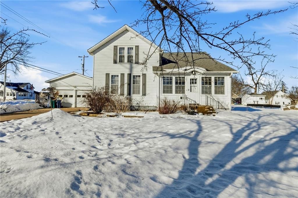 Photo of 127 W Lincoln AVENUE, Fall Creek, WI 54742 (MLS # 1598027)