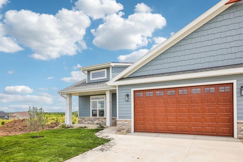 Photo of 6475 Ridge View WAY, Deforest, WI 53532 (MLS # 2019895)