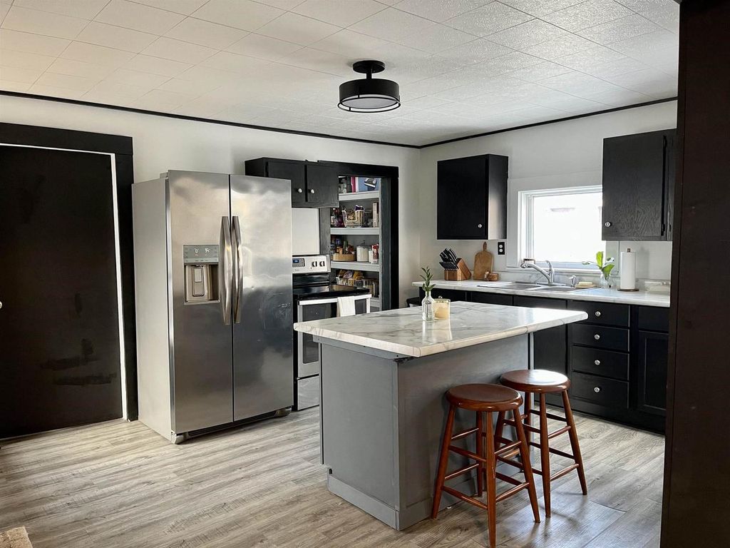 Photo of 705 W North Water STREET, New London, WI 54981 (MLS # 50319781)