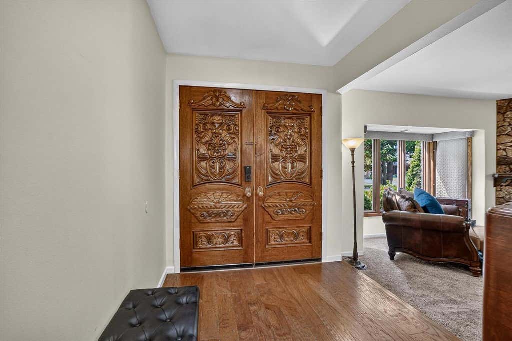 Photo of 9808 W Tripoli AVENUE, Milwaukee, WI 53228 (MLS # 1973949)