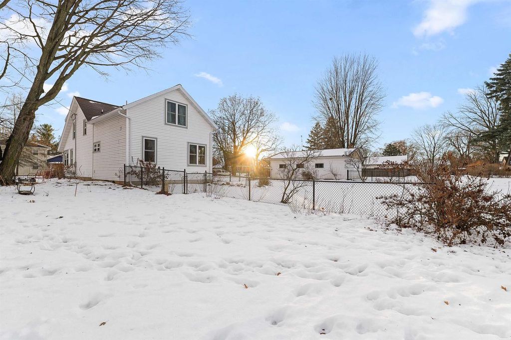 Photo of 566 Scott STREET, Ripon, WI 54971 (MLS # 50319303)