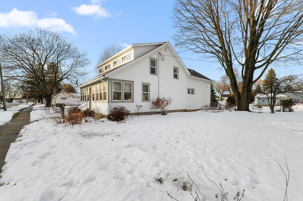 Photo of 566 Scott STREET, Ripon, WI 54971 (MLS # 50319303)