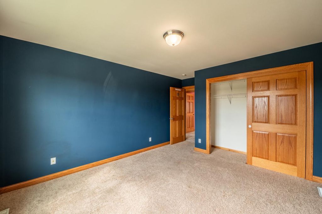 Photo of 24 Rushmore LANE, Hartford, WI 53027 (MLS # 1940087)