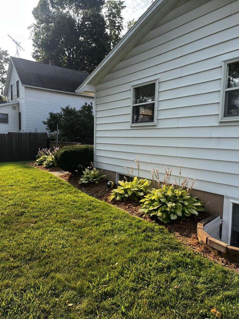 Photo of 141 Robbins STREET, Seymour, WI 54165 (MLS # 50331307)