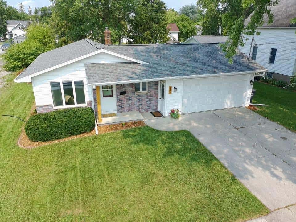 Photo of 141 Robbins STREET, Seymour, WI 54165 (MLS # 50331307)