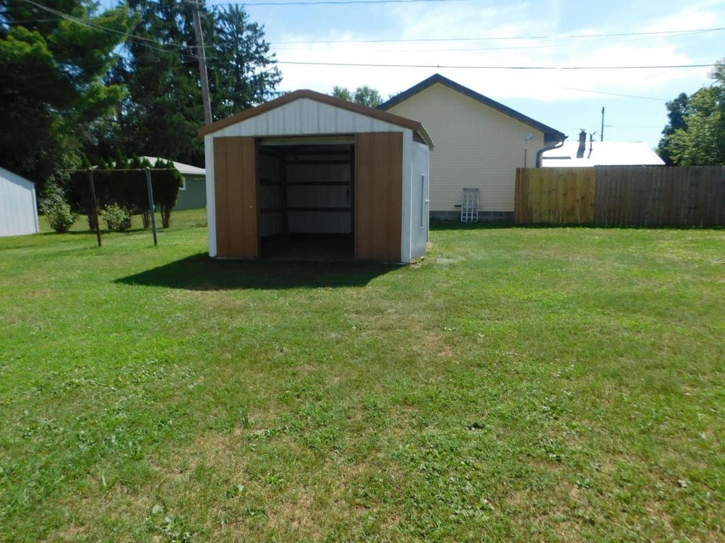Photo of 1707 Mathews STREET, Merrill, WI 54452 (MLS # 22604341)