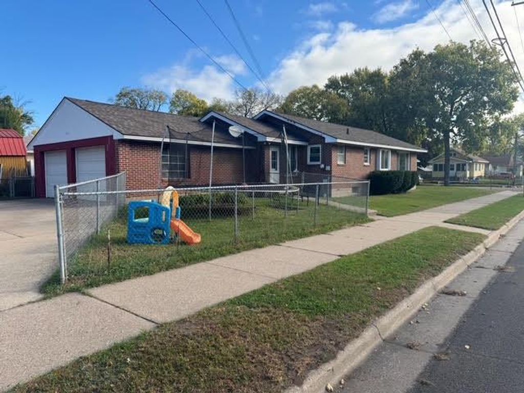 Photo of 605 Liberty STREET, La Crosse, WI 54603 (MLS # 1939180)