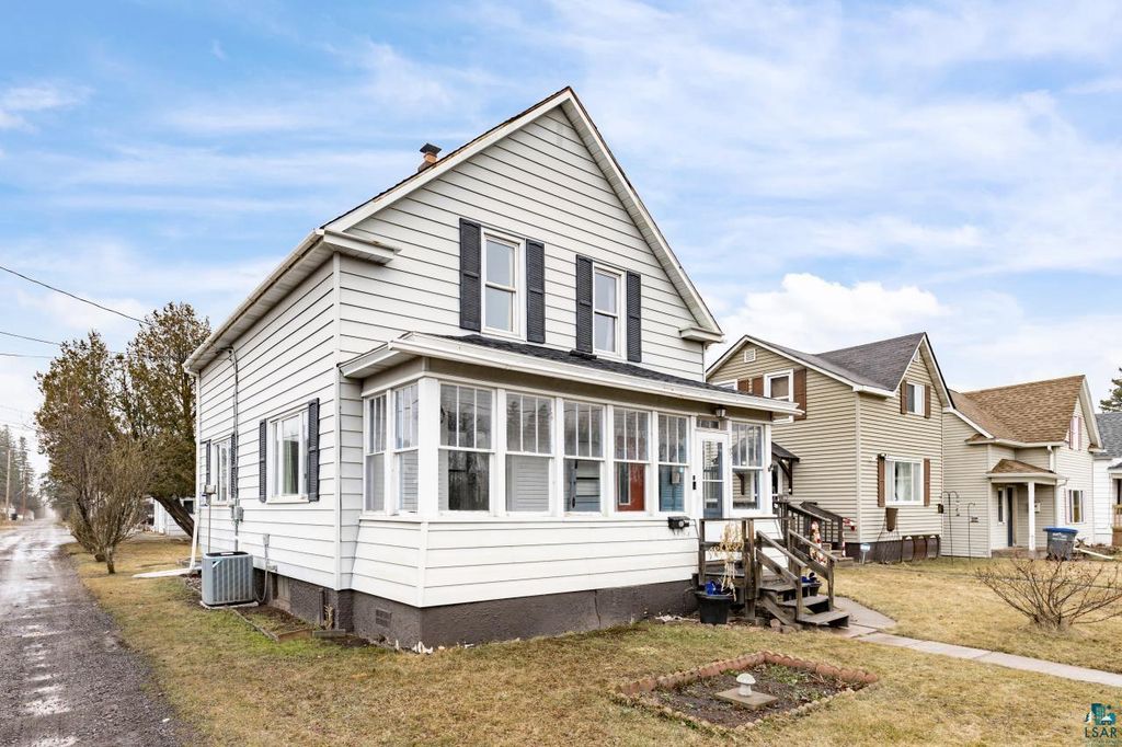 Photo of 607 3rd Ave E Ave, Superior, WI 54880 (MLS # 6124520)