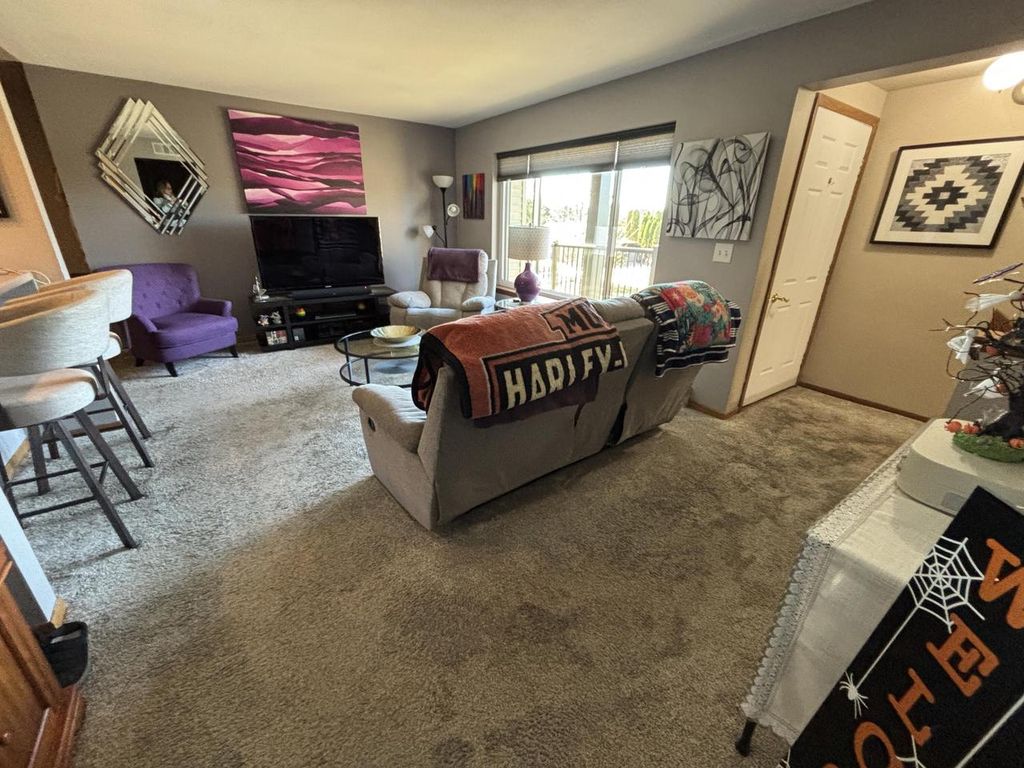 Photo of W176N9746 Riversbend CIRCLE #E, Germantown, WI 53022 (MLS # 1944231)