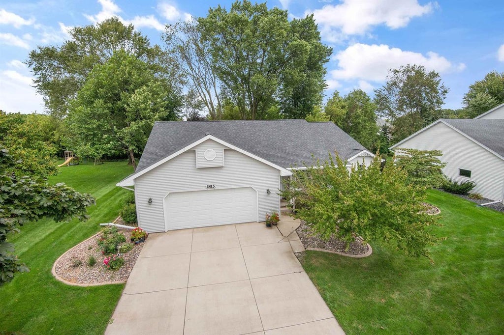 Photo of 1815 Shelley LANE, De Pere, WI 54115 (MLS # 50334175)
