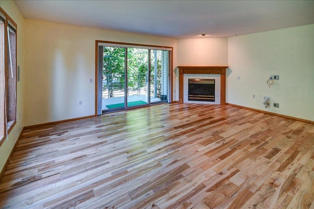 Photo of 2 Hidden Hollow TRAIL, Madison, WI 53717 (MLS # 2008418)