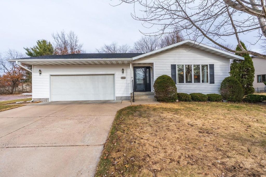 Photo of 1011 20th PLACE, Wisconsin Rapids, WI 54494 (MLS # 22601312)