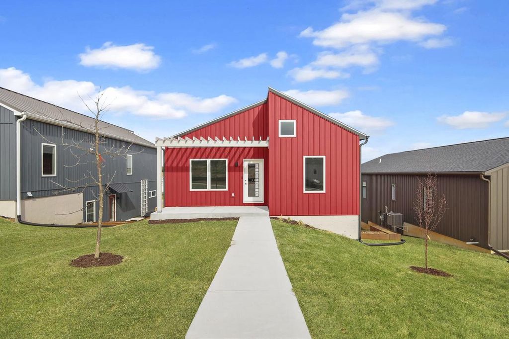 Photo of 116 Lupine AVENUE, Poynette, WI 53955 (MLS # 2014276)