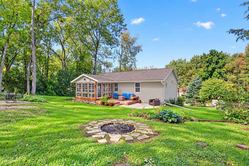 Photo of 1222 E Lakeside DRIVE, Edgerton, WI 53534 (MLS # 2033957)