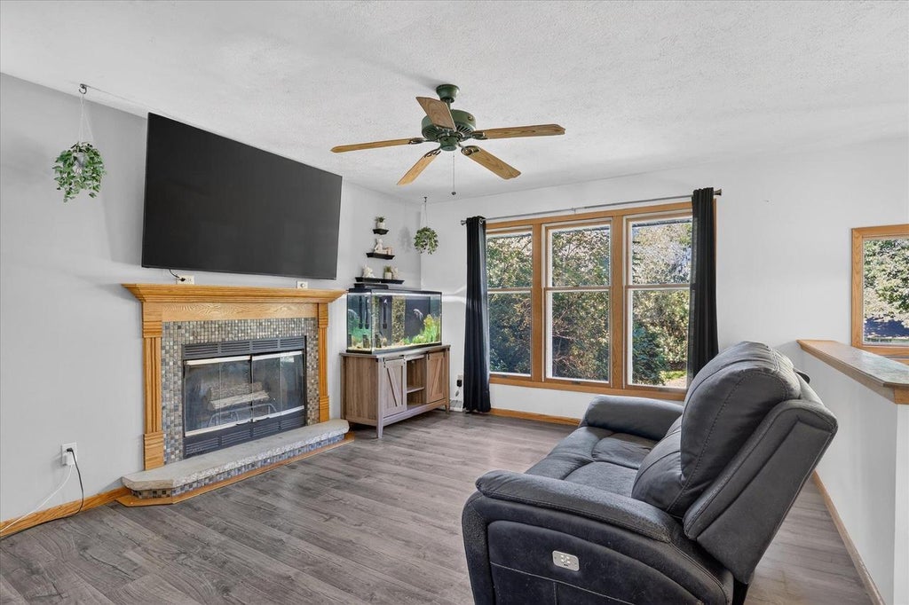 Photo of 1222 E Lakeside DRIVE, Edgerton, WI 53534 (MLS # 2033957)
