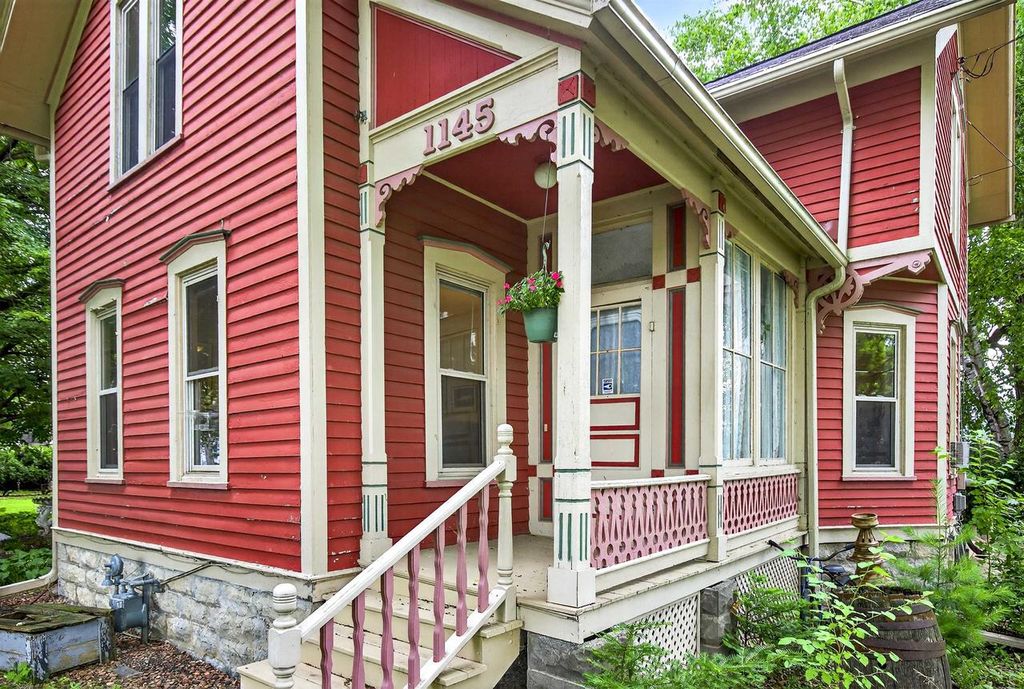 Photo of 1145 Elmwood AVENUE, Oshkosh, WI 54901 (MLS # 50318364)