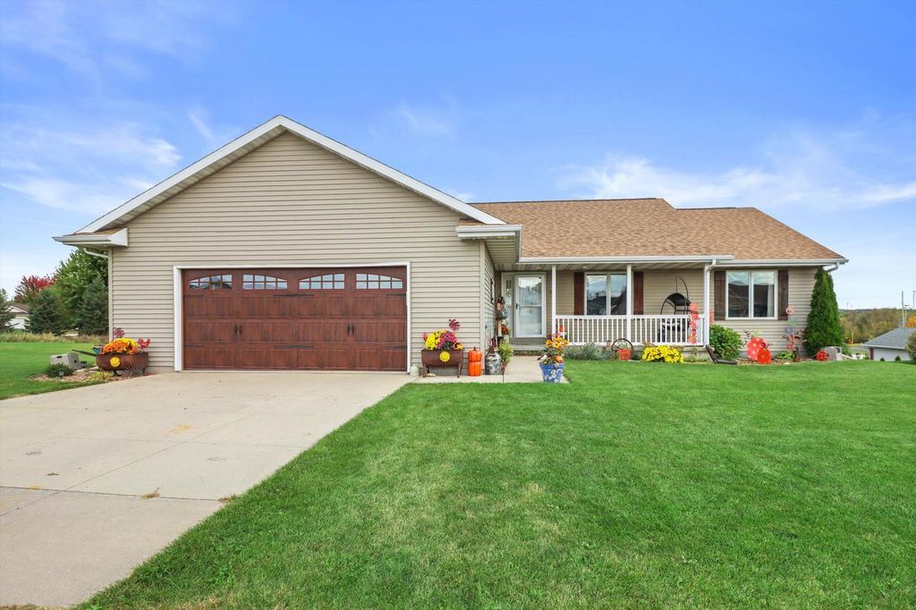 Photo of 104 Carolyn COURT, Eden, WI 53019 (MLS # 1939703)