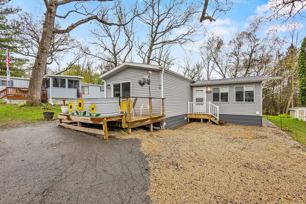 Photo of W1325 Spring Grove ROAD, Ripon, WI 54971 (MLS # 2022539)