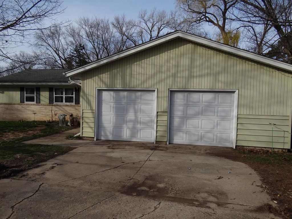 Photo of 1201 S River ROAD, Janesville, WI 53546 (MLS # 2020248)