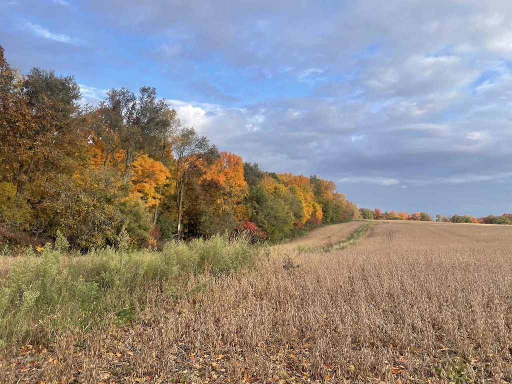 Photo of 304 Milwaukee AVENUE, Cascade, WI 53011 (MLS # 1945460)