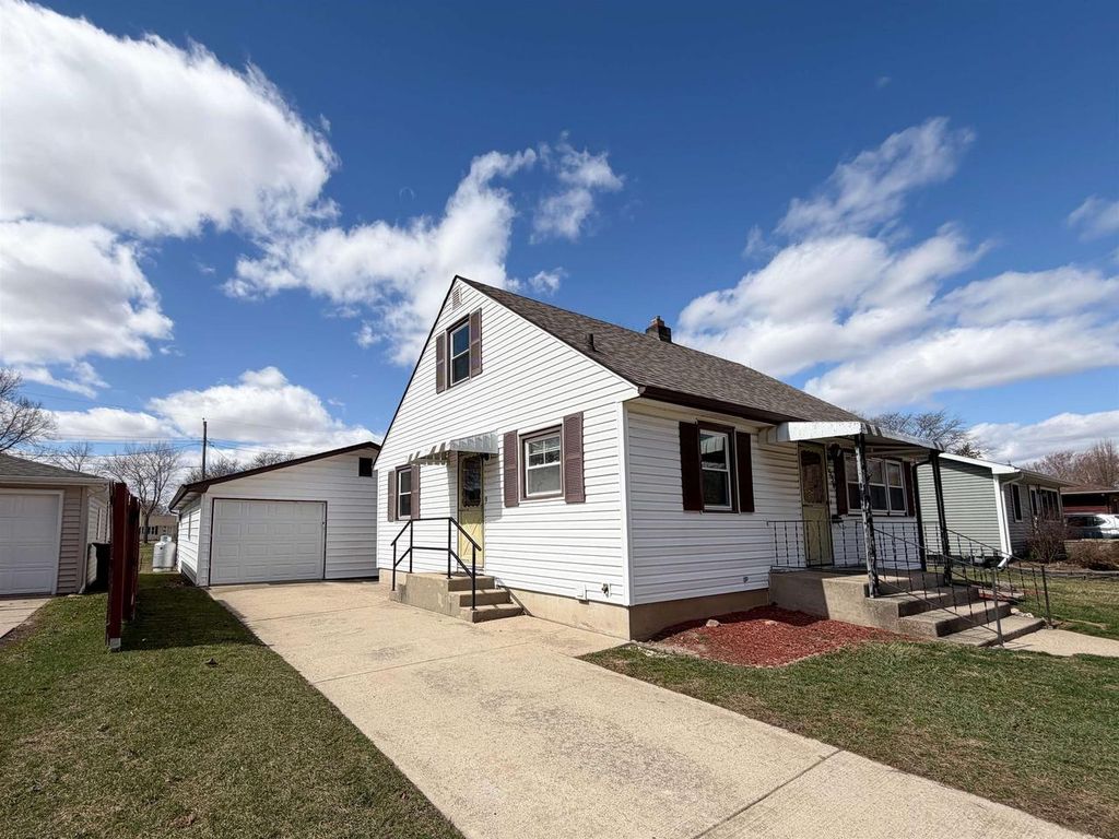 Photo of 1534 S Osborne AVENUE, Janesville, WI 53546 (MLS # 2019420)
