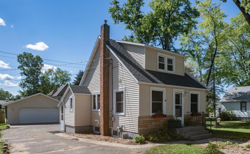 Photo of 444 Park AVENUE, Wild Rose, WI 54984 (MLS # 50332478)
