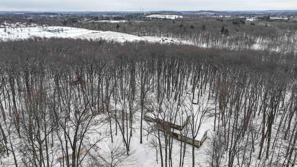 Photo of E2315 Woodridge DRIVE, Waupaca, WI 54981 (MLS # 50319509)