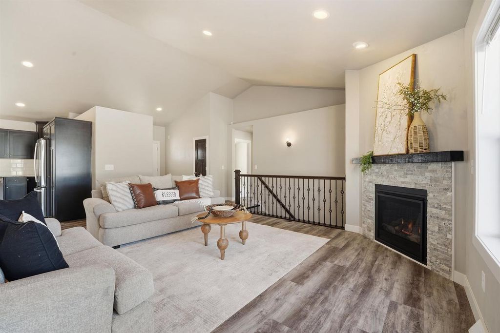 Photo of 5701 N Acadia DRIVE, Appleton, WI 54913 (MLS # 50320583)