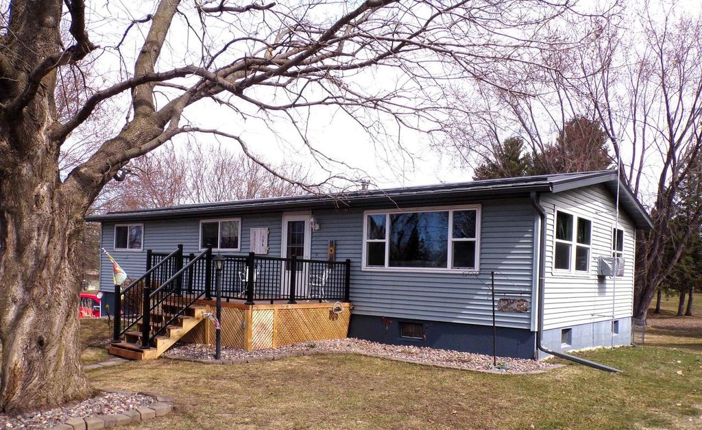 Photo of 106 N Crocker AVENUE, Greenwood, WI 54437 (MLS # 22601266)