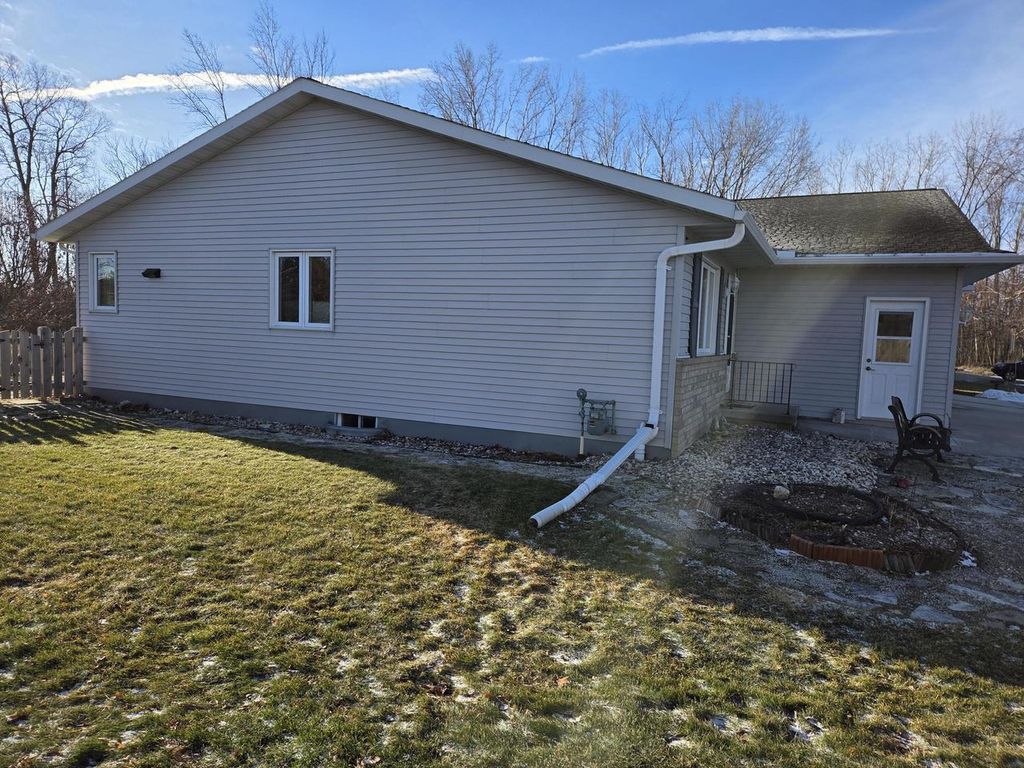 Photo of 2209 Virginia DRIVE, Manitowoc, WI 54220 (MLS # 1947465)