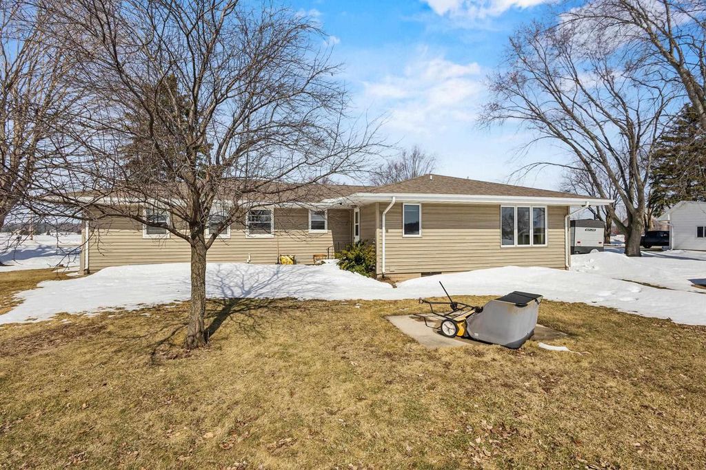 Photo of 4576 Algoma ROAD, New Franken, WI 54229 (MLS # 50322544)