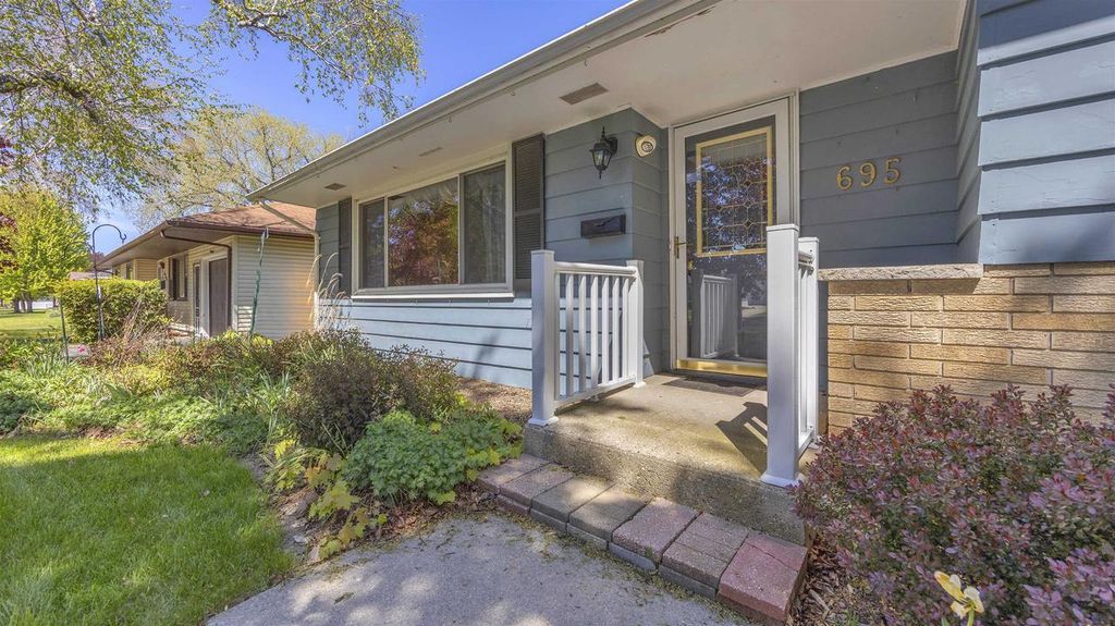 Photo of 695 Bruce STREET, Fond Du Lac, WI 54935 (MLS # 50325979)