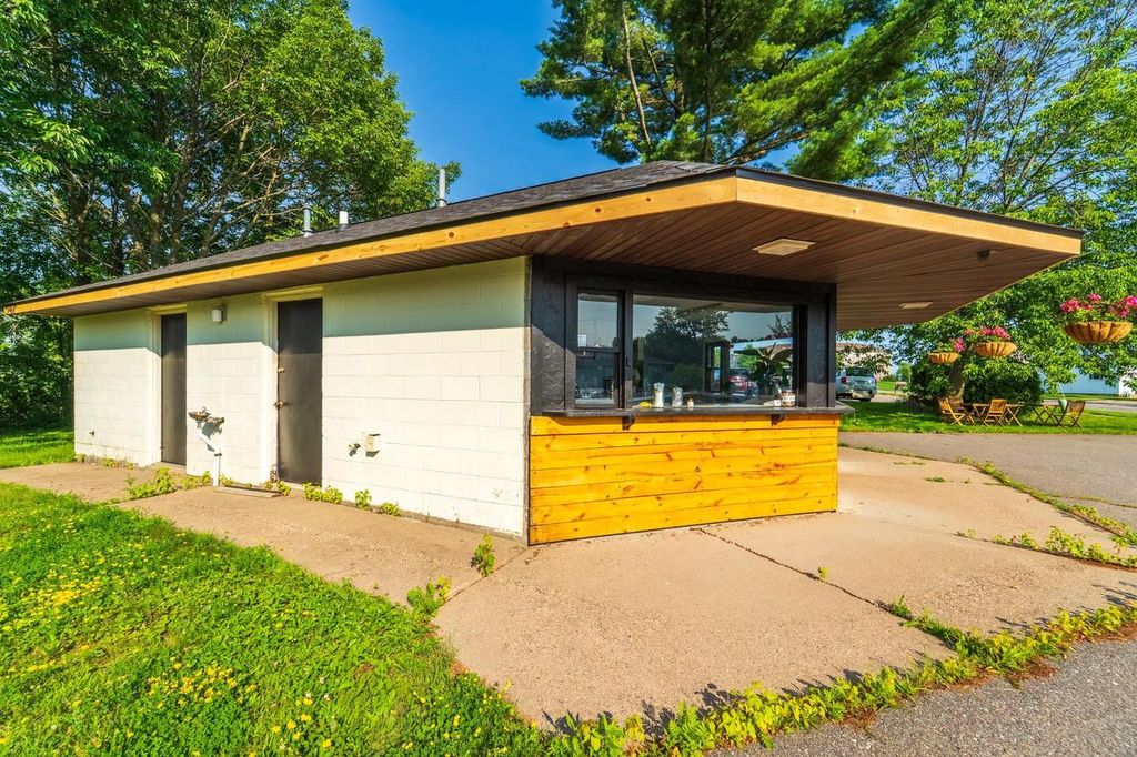 Photo of 1707 Merrill AVENUE, Wausau, WI 54401 (MLS # 22600920)