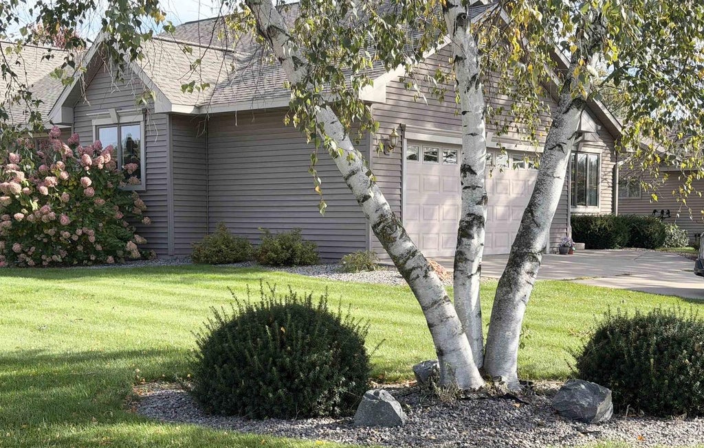 Photo of 4211 15th Place South PL, Wisconsin Rapids, WI 54494 (MLS # 22605076)