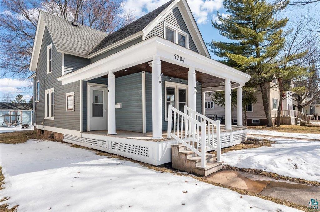 Photo of 5704 John AVENUE, Superior, WI 54880 (MLS # 6124454)
