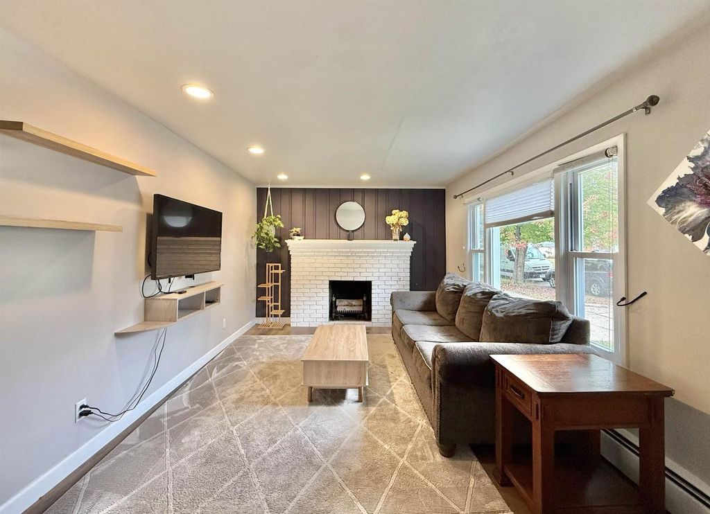 Photo of 604 Ridgeland AVENUE, Beloit, WI 53511 (MLS # 2010860)