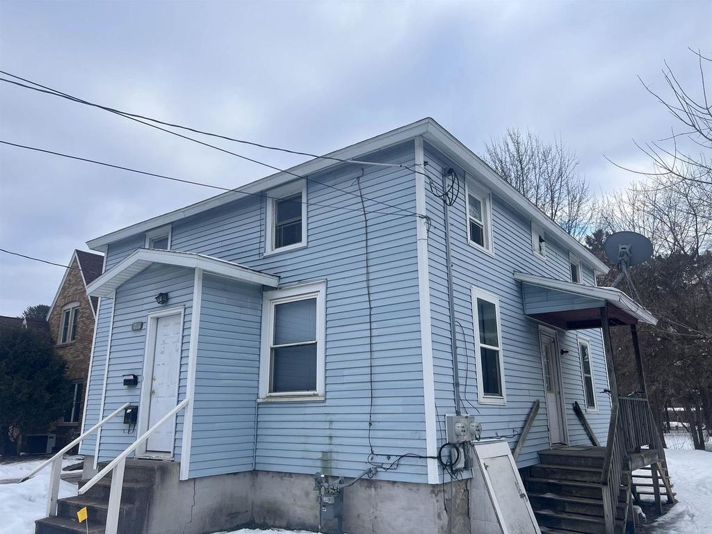 Photo of 1209 Franklin STREET, Stevens Point, WI 54481 (MLS # 22600509)