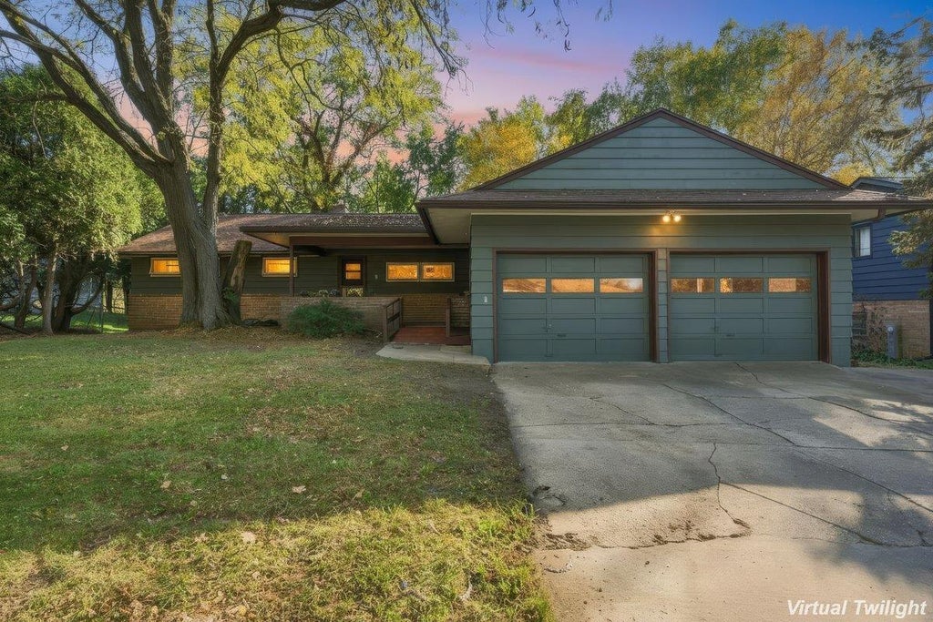 Photo of 4337 Keating TERRACE, Madison, WI 53711 (MLS # 2033494)