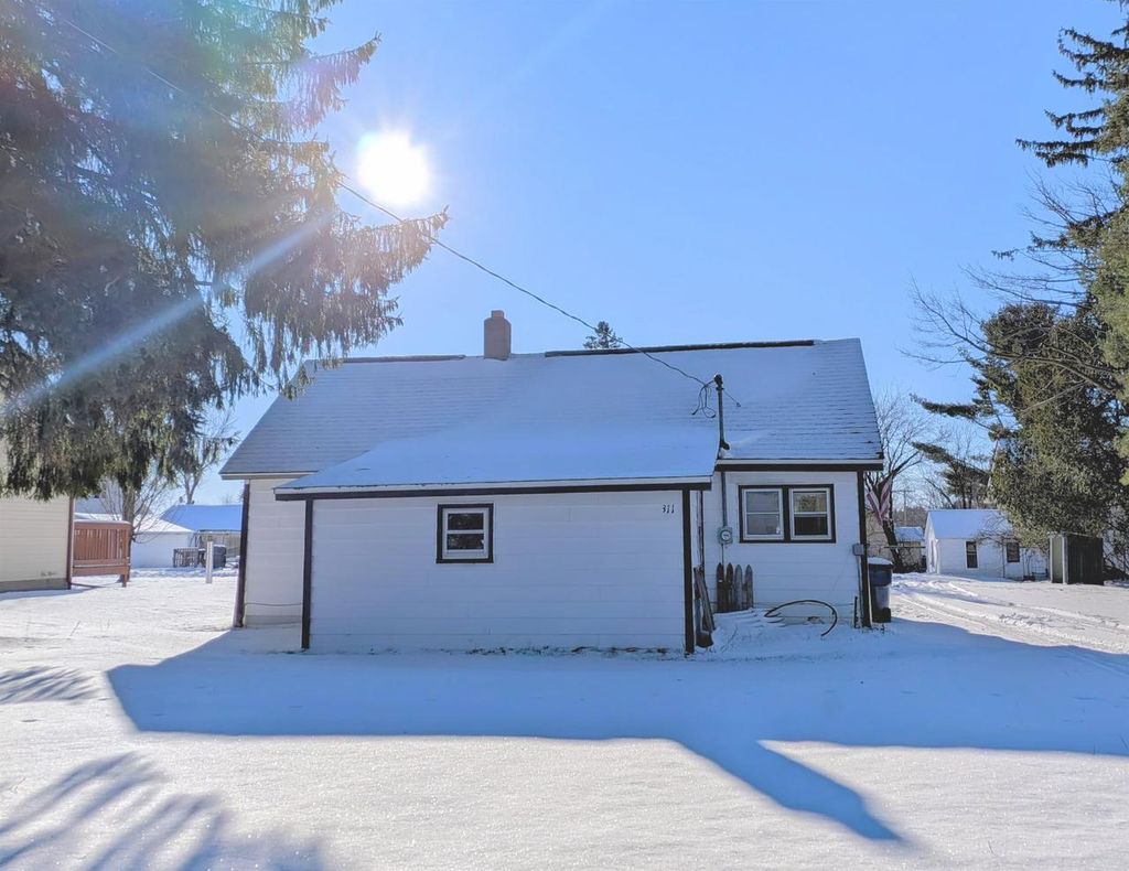 Photo of 311 Second STREET, Rosholt, WI 54473 (MLS # 22505661)