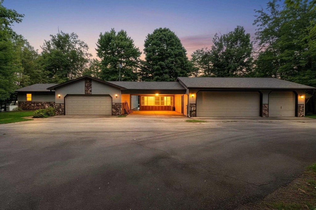 Photo of 17661 Dencur LANE, Townsend, WI 54175 (MLS # 50331091)