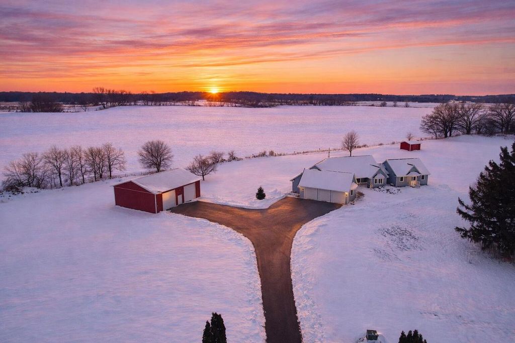 Photo of 11365 US Highway 14 NORTH N, Brooklyn, WI 53521 (MLS # 1944810)