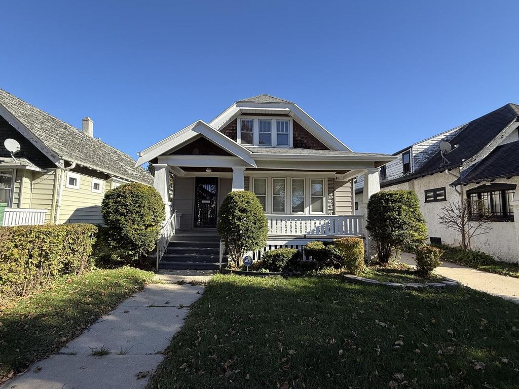 Photo of 3840 N 18th STREET, Milwaukee, WI 53206 (MLS # 1941963)