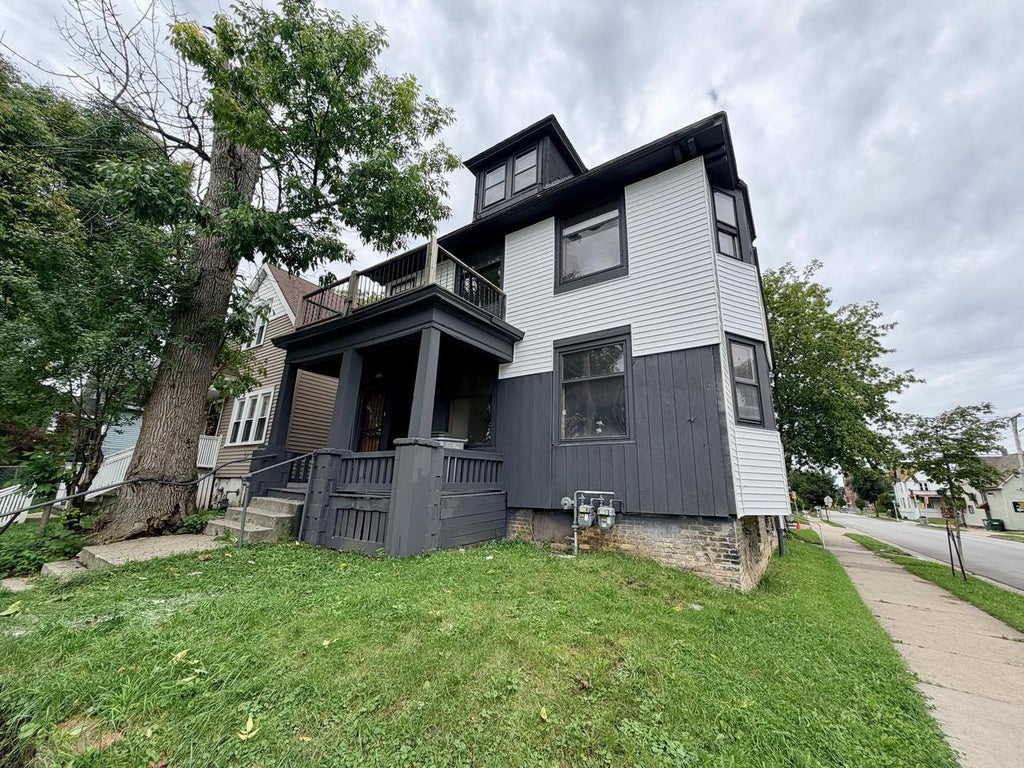 Photo of 2877 N 23rd STREET #2879, Milwaukee, WI 53206 (MLS # 1980937)