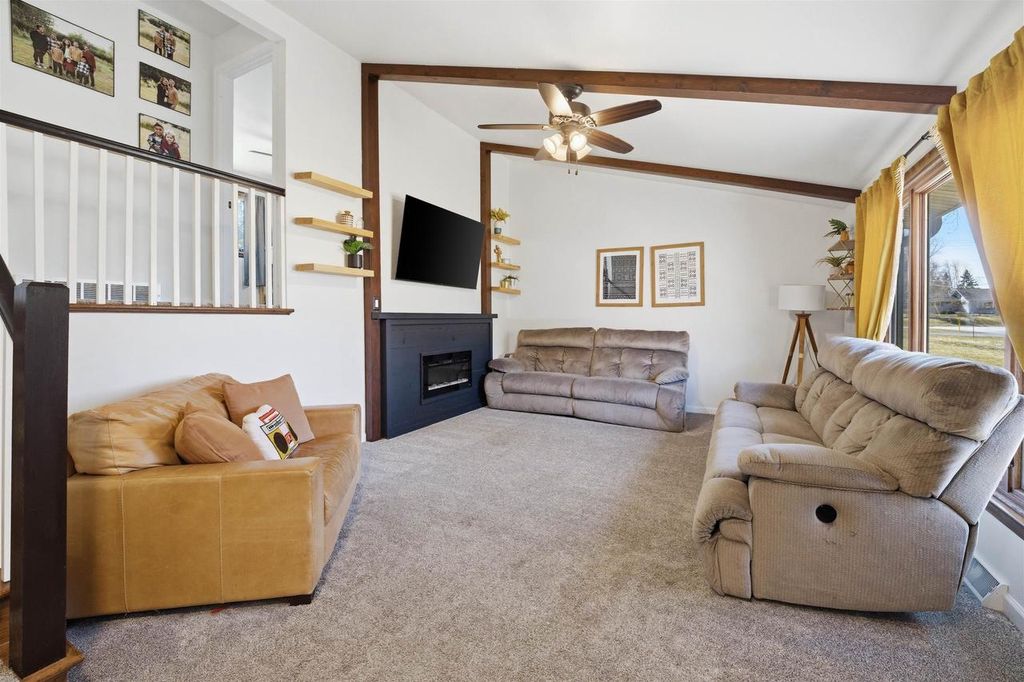 Photo of N1322 Greenwood ROAD, Greenville, WI 54942 (MLS # 50322166)